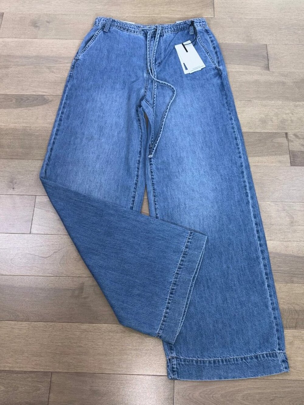 OAT women's wide leg jeans size 2 (26) NWT